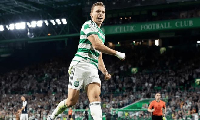 米兰体育 -冲刺阶段费耶诺德战术微调：欧联节点到来，态度坚定，年轻球员得到机会(牢不可破的联盟)