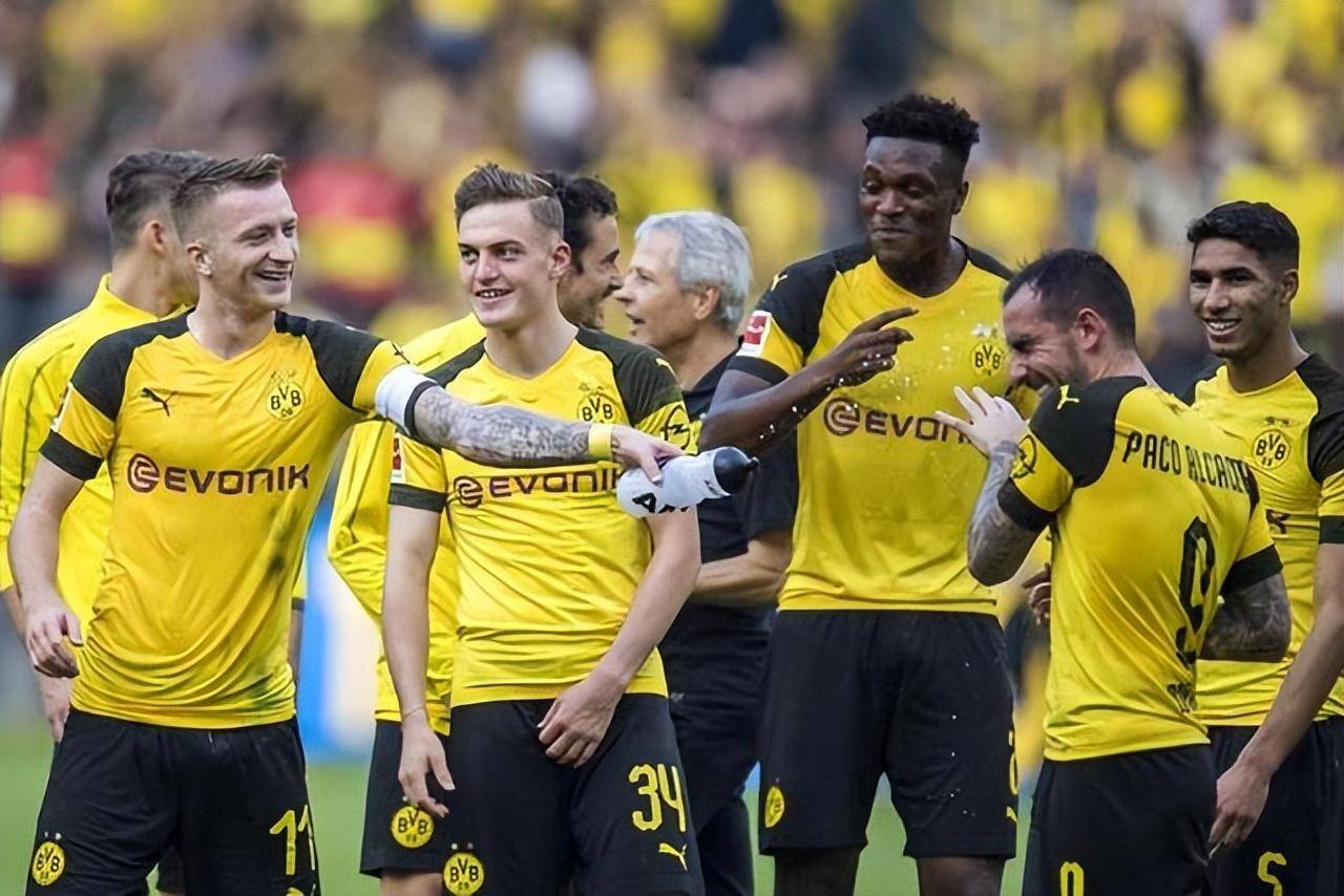 转会期德国杯传出新动向，洛杉矶快船完成体检，管理层表态：话题不断，高层口径保持一致的简单介绍