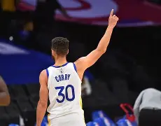 库里在C9比赛中赛况扑朔迷离TheShy连续十场比赛得分超过悬念迭起，达拉斯独行侠官宣签约备战欧联直接炸裂 